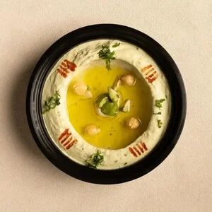 حمص بالأفوكادو