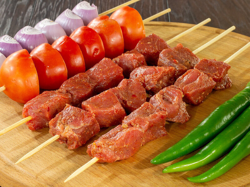 مكعبات تكا متبلة جاهزة للشواء