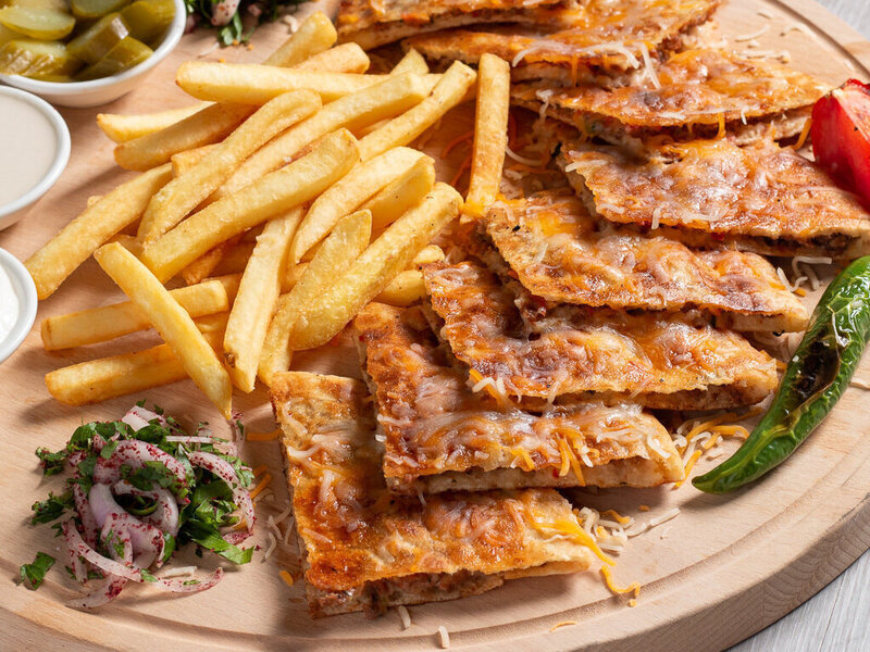 عرايس لحم طوشكا متبلة جاهز للشواء