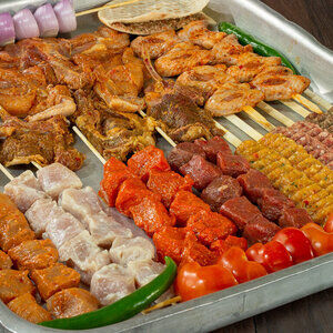 بوكس الويك اند يكفي ١٠ أشخاص جاهز للشواء