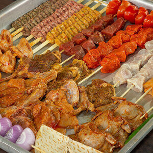 بوكس العائلة يكفي٢٠ شخص جاهز للشواء