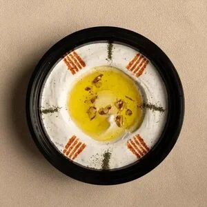 لبنة بالنعناع والثوم